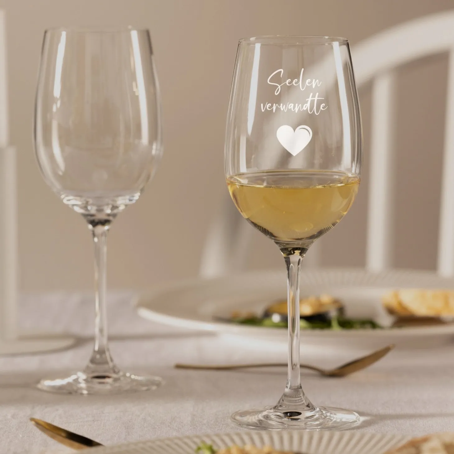 Weißweinglas CIAO+ 370 ml mit persönlicher Gravur